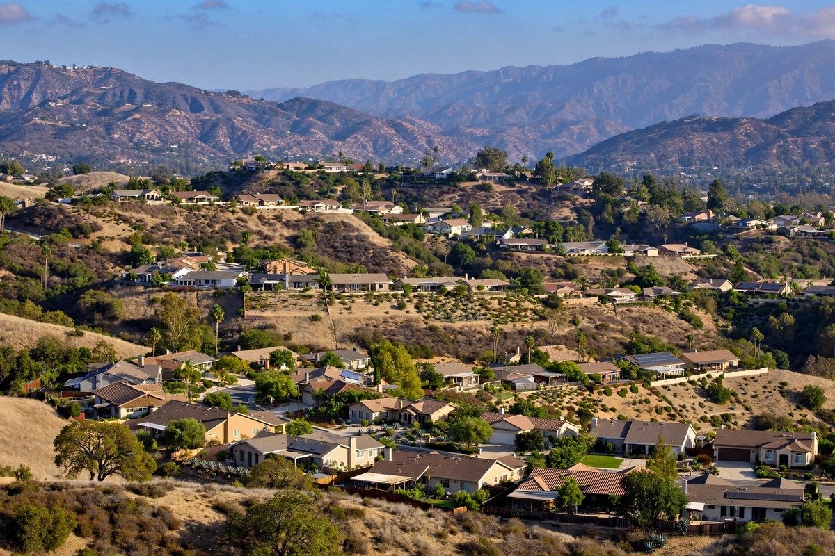 Angelus Oaks skyline — slab leak detection service area