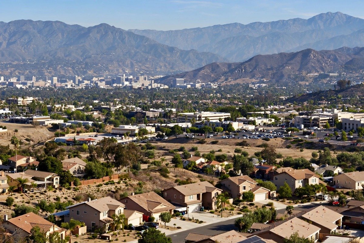 Azusa California skyline, Nova slab leak service area