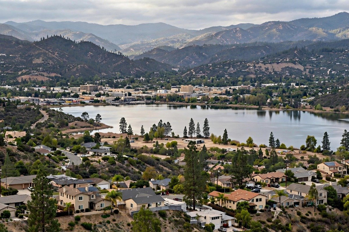 Big Bear Lake city skyline, slab leak service area