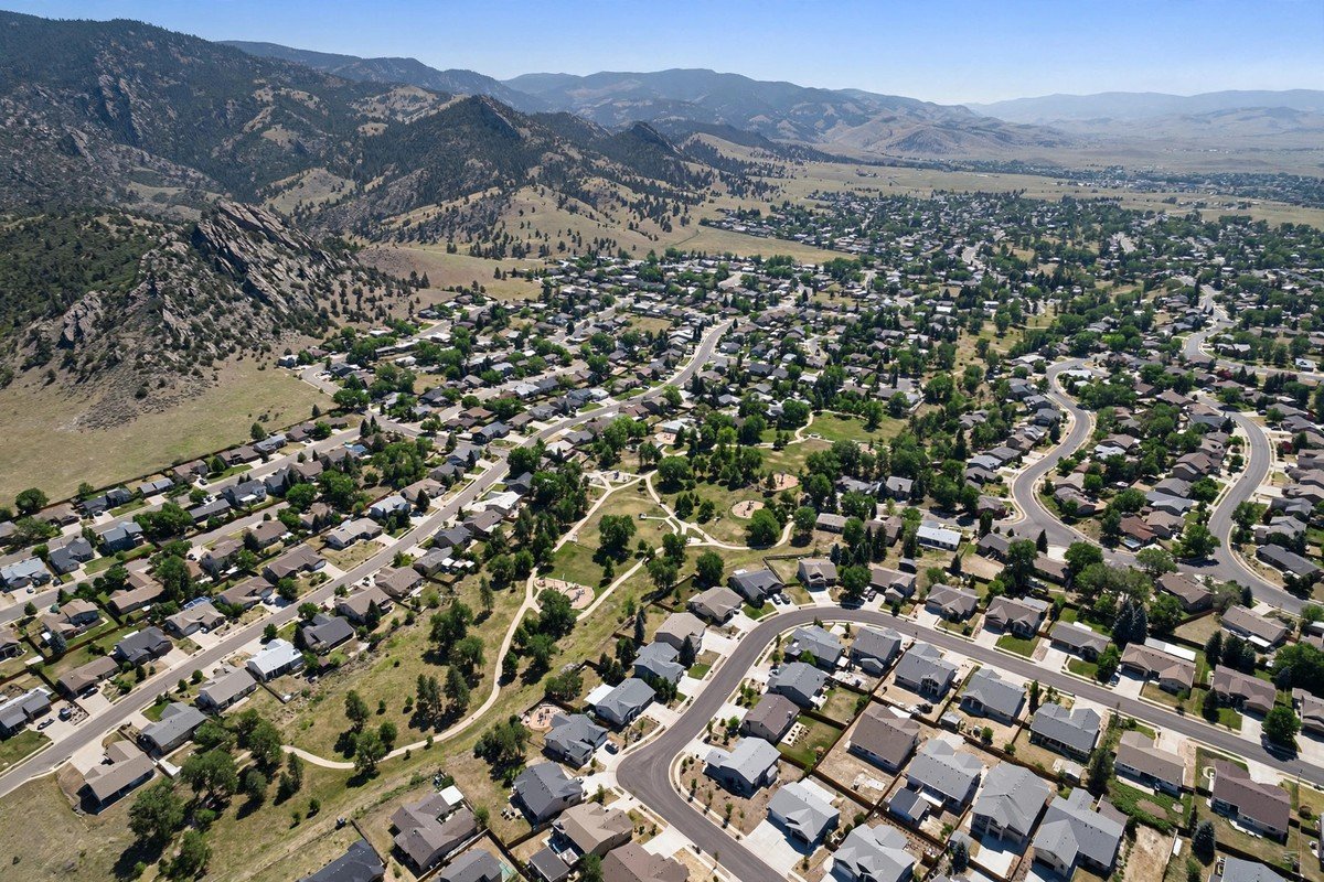 Skyline and neighborhoods of Frederick, Colorado