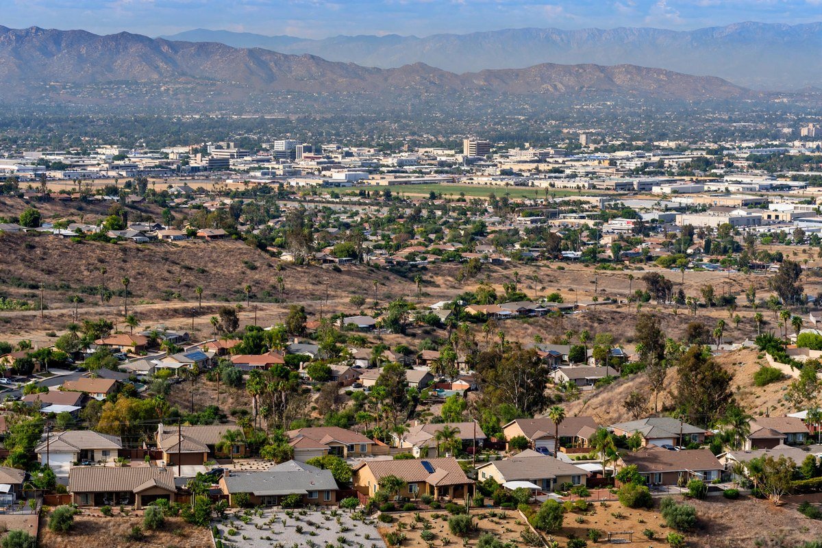 Rialto California skyline, Nova slab leak service area