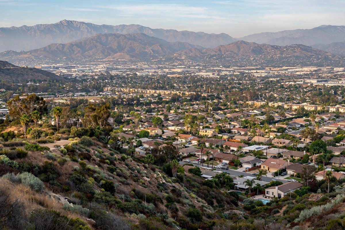 Sylmar skyline — slab leak detection service area